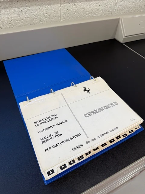 Genuine Ferrari Testarossa Workshop Manual